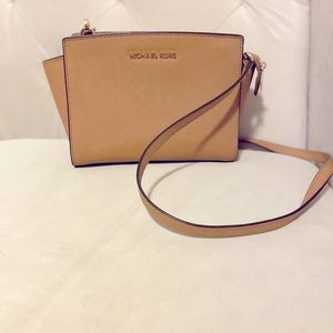 Michael Kors Crossbody Carmel Brown Purse